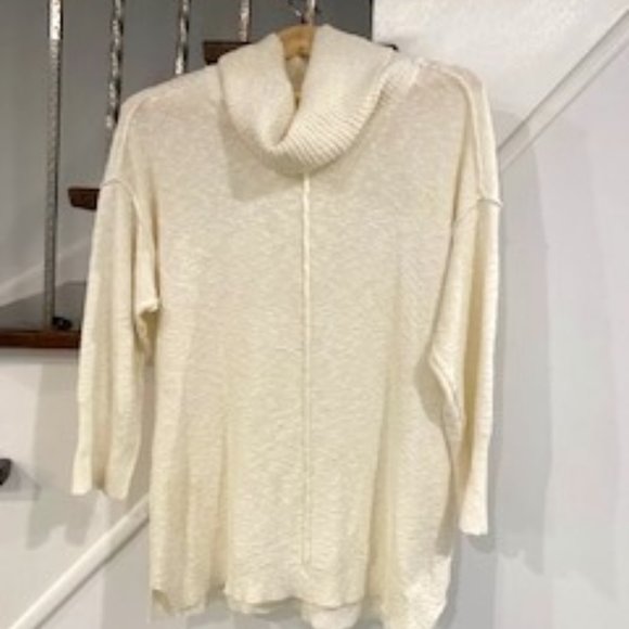 Clearout-EUC Two by Vince Camuto 3/4 sleeve creat tunic in size M - Picture 1 of 11